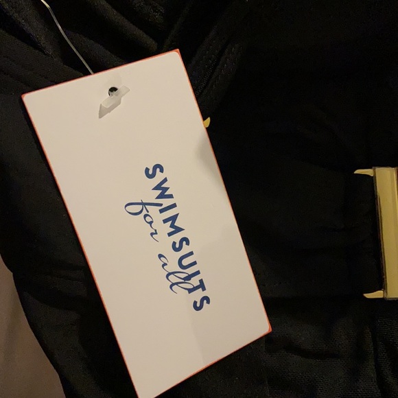 Ruched Underwire One Piece - Picture 4 of 7